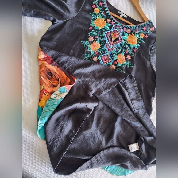 John Mark Black Embellished Tunic with Three-Quarter Sleeves Embroidery - Picture 8 of 10